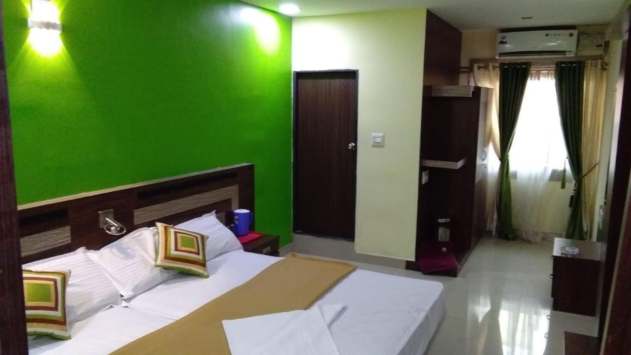 Highland Inn Hotel Mangalore Dış mekan fotoğraf